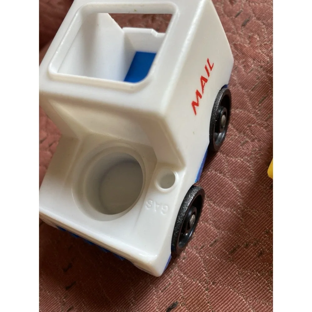 Fisher Price Little People Vehicles 11 Lot Taxi Mail toy car people figures s38